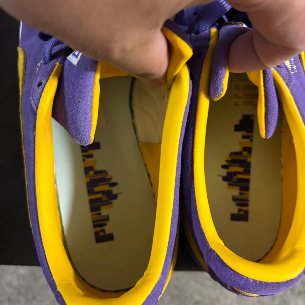 Puma suede, size 11, lakers colorway, no box - Picture 7 of 7